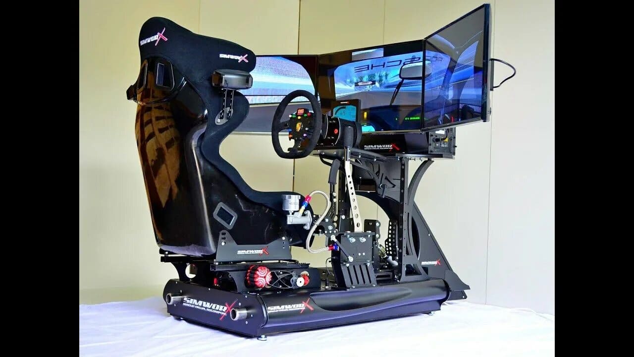 Stanowisko symulatora jazdy F1